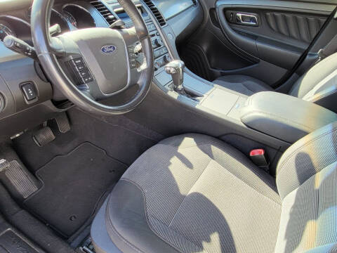 2010 Ford Taurus SEL