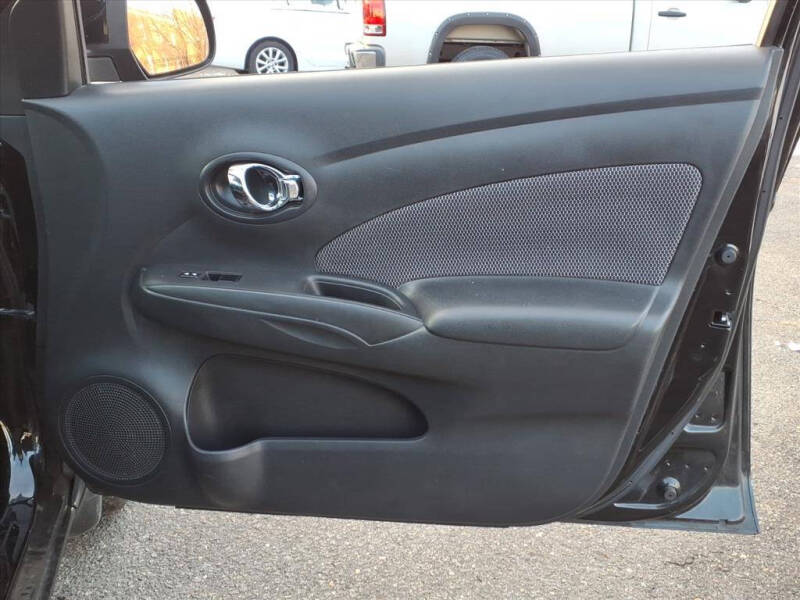 2014 Nissan Versa 1.6 SL