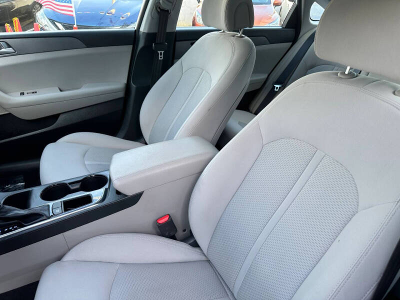 2015 Hyundai Sonata SE