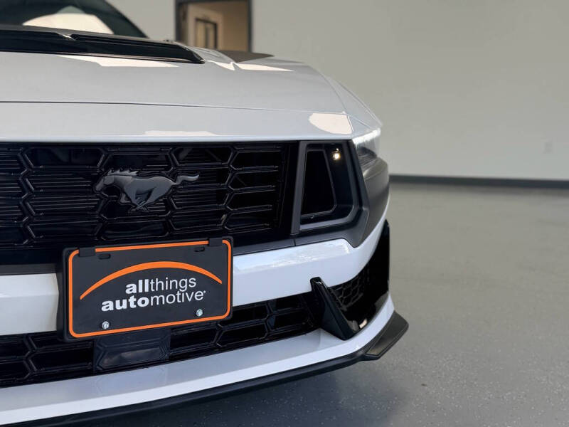 2025 Ford Mustang Dark Horse