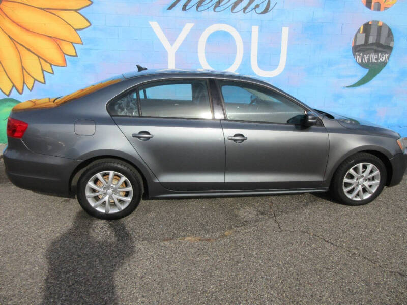 2011 Volkswagen Jetta SE w/Convenience photo 11