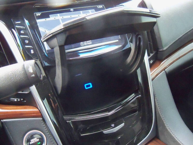 2020 Cadillac Escalade Luxury