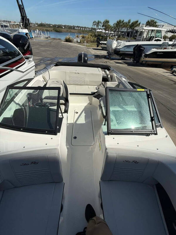 2022 Sea Ray SPX 190