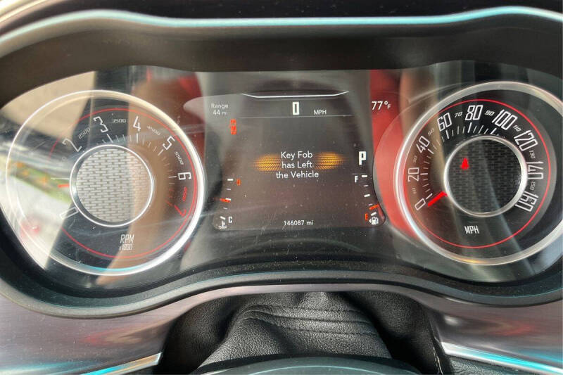 2016 Dodge Challenger SXT