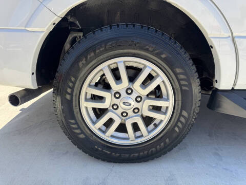 2012 Ford Expedition XLT