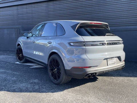 2024 Porsche Cayenne E-Hybrid