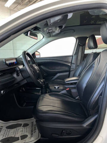 2021 Ford Mustang Mach-E Premium