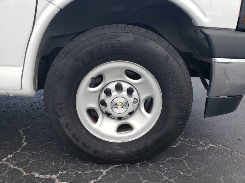 2022 Chevrolet Express 3500