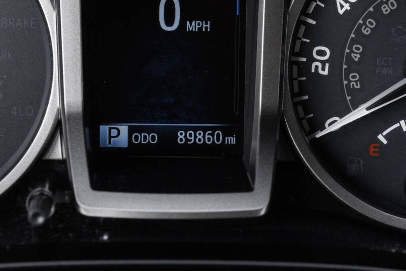 2018 Toyota Tacoma SR5 V6