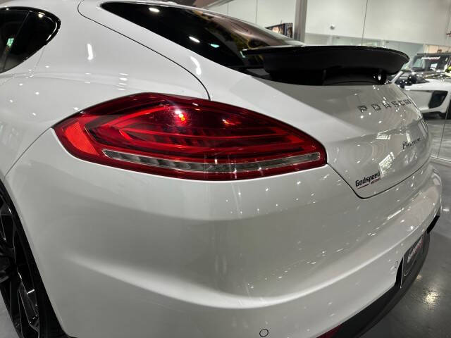 2016 Porsche Panamera