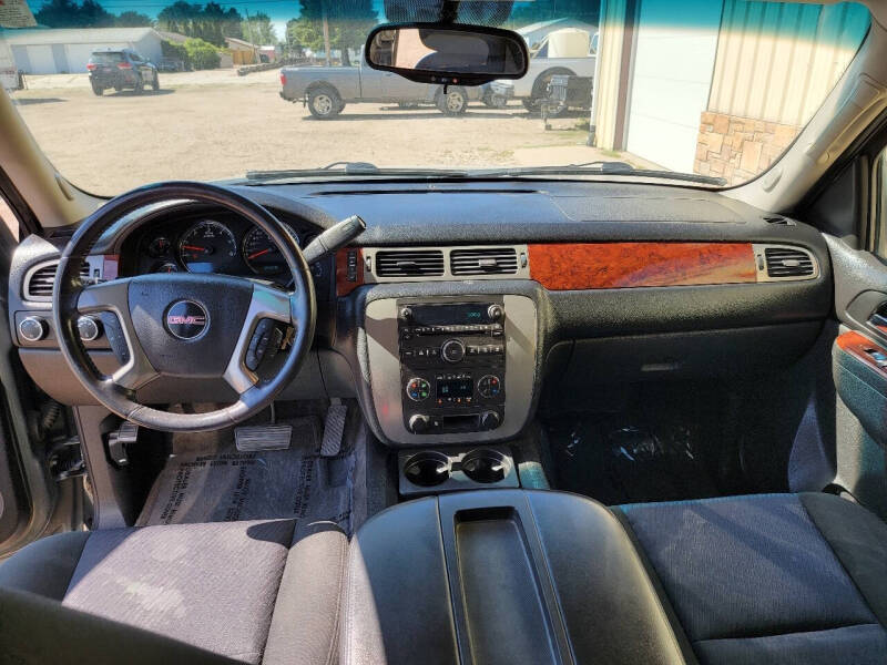 2011 GMC Yukon SLE