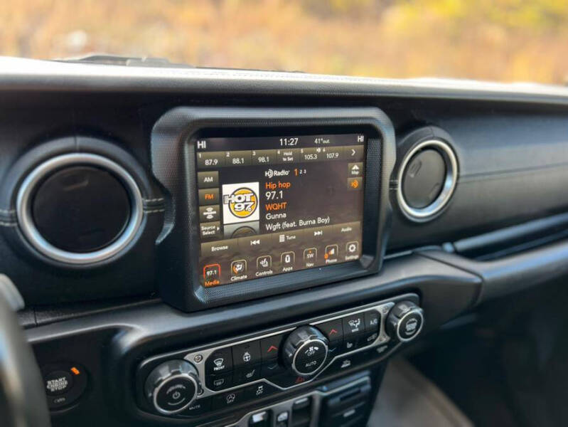 2022 Jeep Gladiator Overland