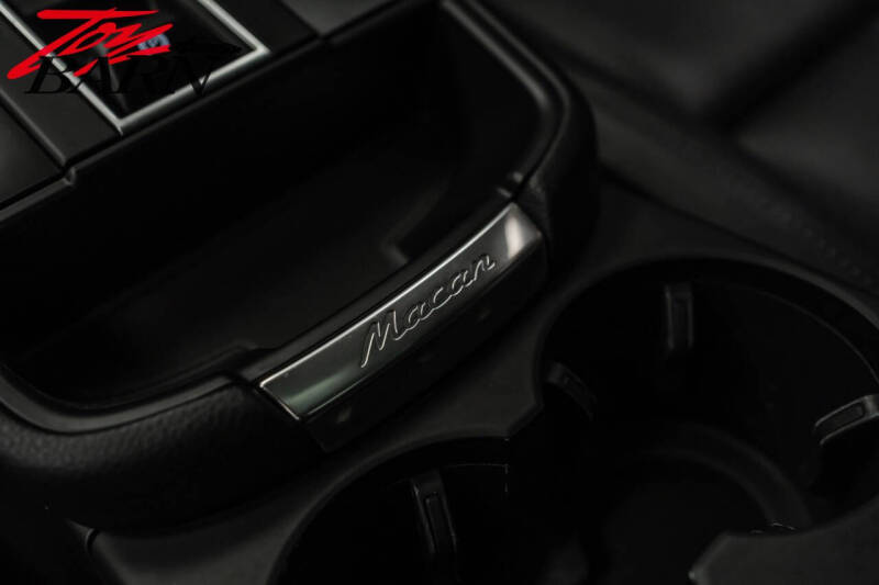 2023 Porsche Macan S