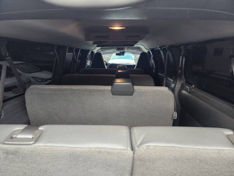 2020 GMC Savana LT 3500