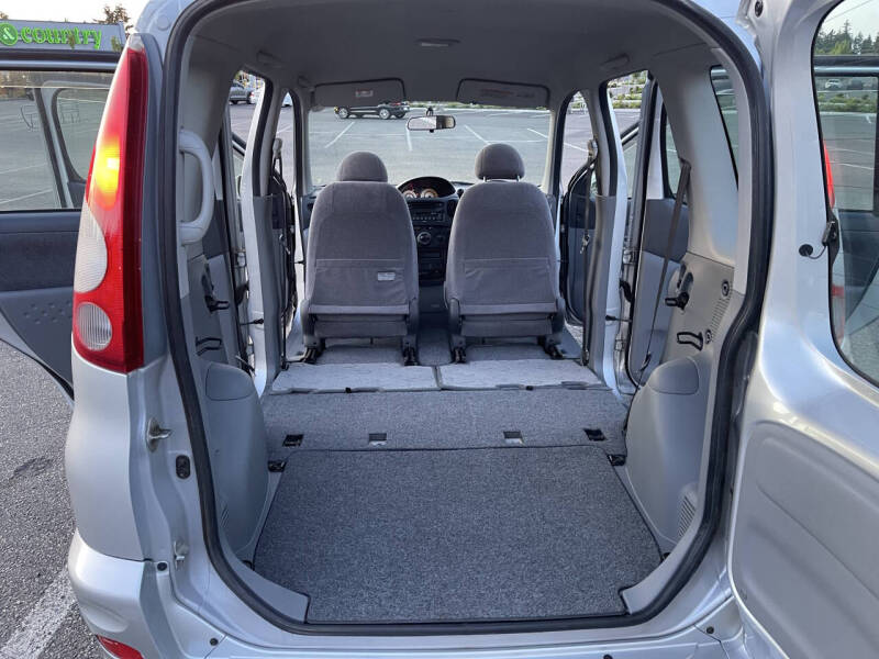 2000 Toyota Funcargo Yaris
