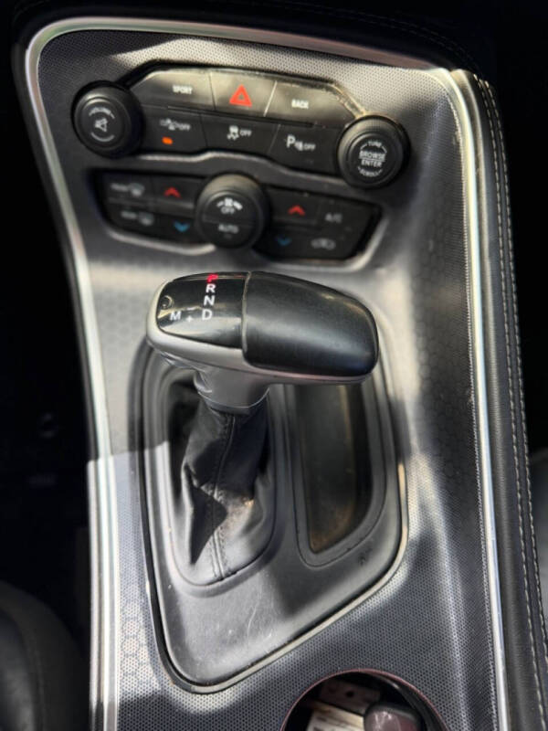 2015 Dodge Challenger R/T Plus