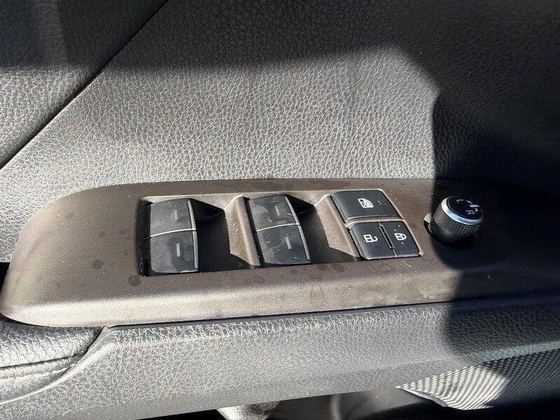 2022 Toyota Camry Hybrid XSE