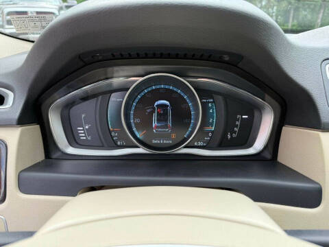 2016 Volvo XC70 T5 Premier