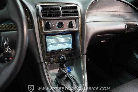 2004 Ford Mustang GT Deluxe