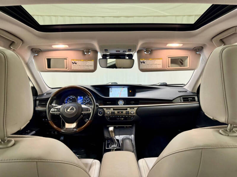 2018 Lexus ES 300h