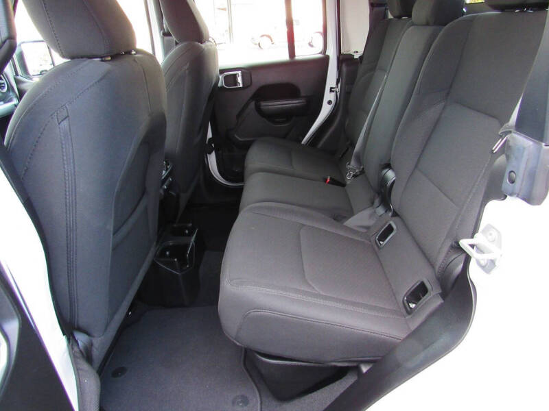 2023 Jeep Gladiator Sport S