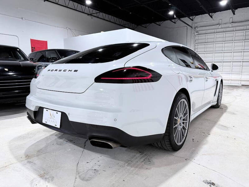 2016 Porsche Panamera