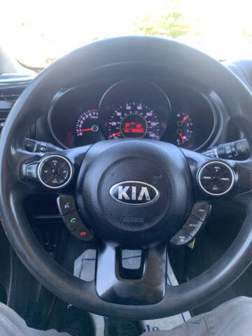 2015 Kia Soul +