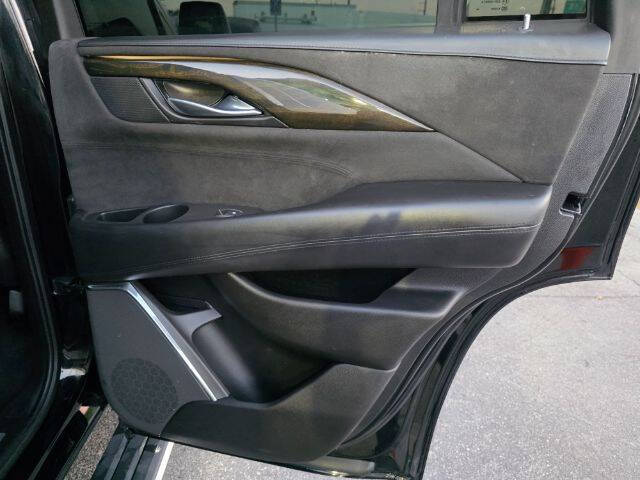 2017 Cadillac Escalade Platinum