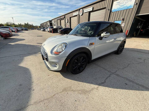 2016 MINI Hardtop 2 Door Cooper