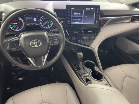 2024 Toyota Camry Hybrid XSE