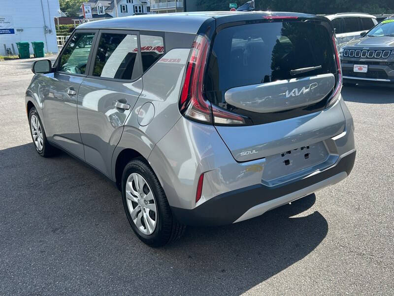 2023 Kia Soul LX
