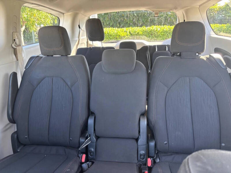 2017 Chrysler Pacifica Touring