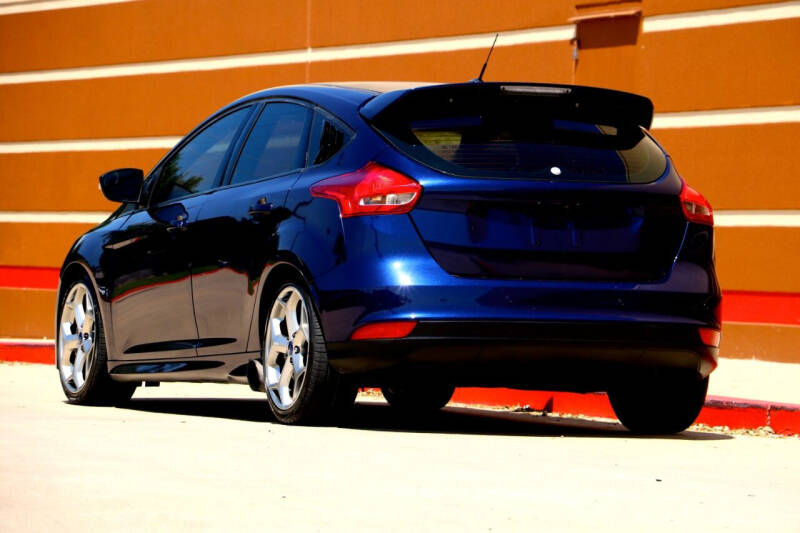 2017 Ford Focus ST