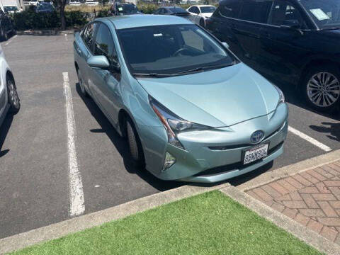 2017 Toyota Prius Three Touring