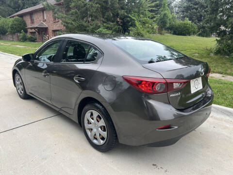 2015 Mazda MAZDA3 i SV