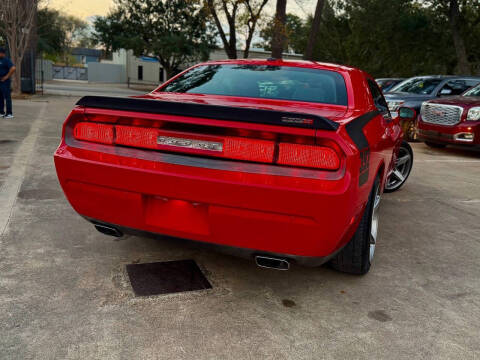 2014 Dodge Challenger SRT8 Core
