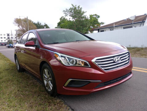 2016 Hyundai Sonata for sale at Kars2Go in Davie FL