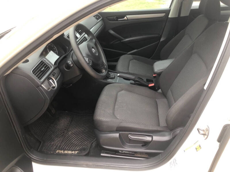 2012 Volkswagen Passat S PZEV