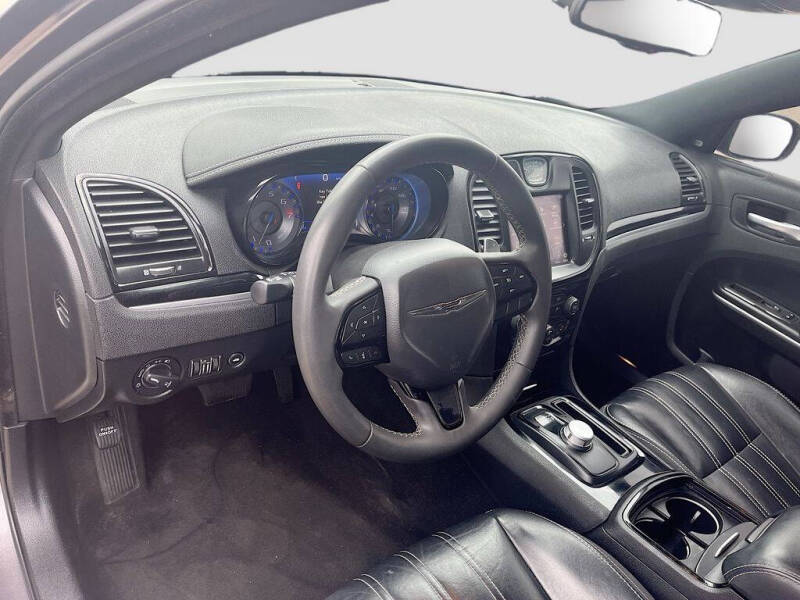 2022 Chrysler 300 S V6