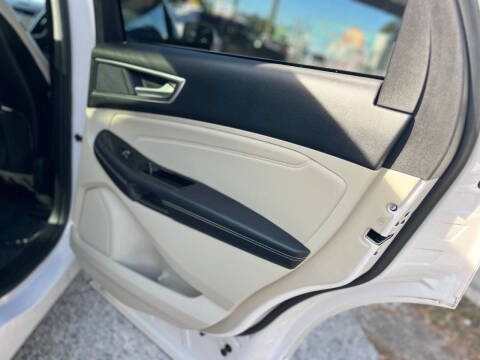2018 Ford Edge Titanium