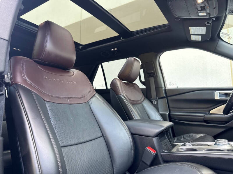 2020 Ford Explorer Platinum