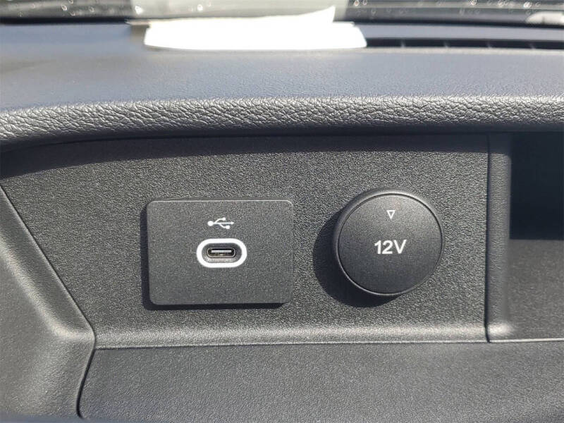 2025 Ford Transit 250