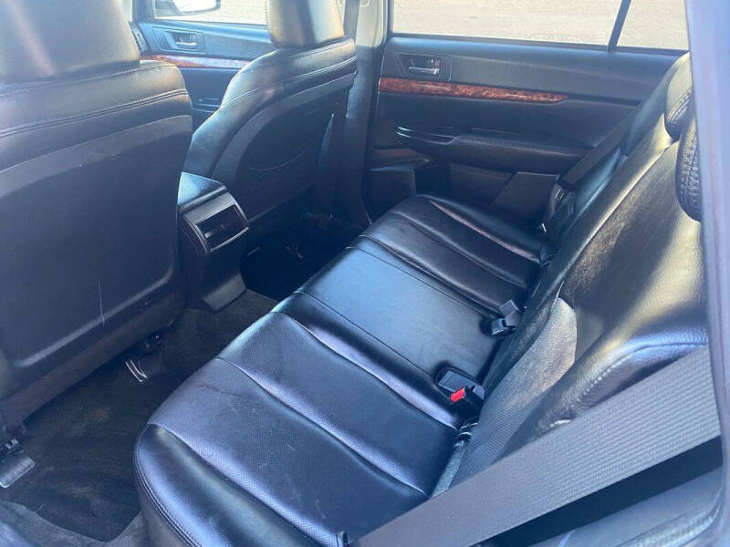 2012 Subaru Outback 2.5i Limited