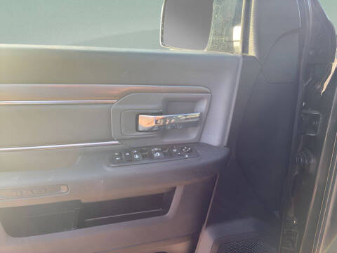 2021 RAM 1500 Classic SLT