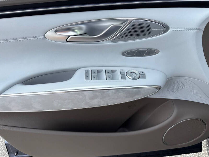 2026 Genesis Electrified GV70 Prestige
