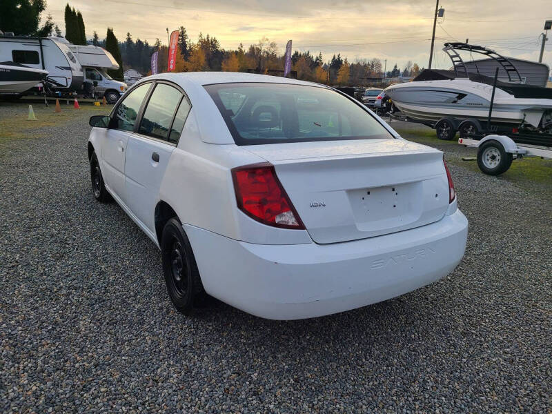2005 Saturn Ion 1