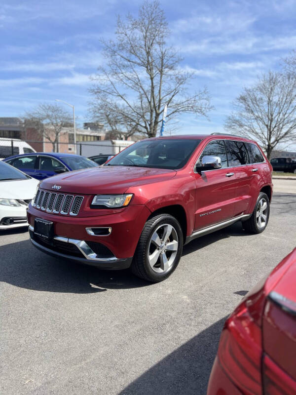 2014 Jeep Grand Cherokee Summit's photo