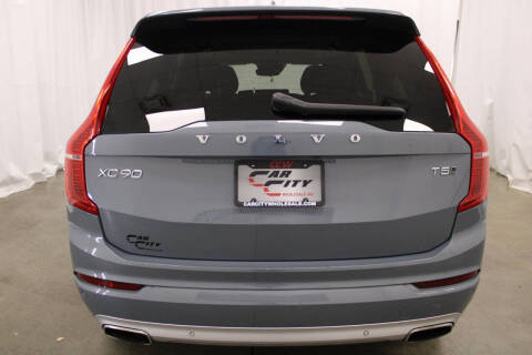 2020 Volvo XC90 T5 Momentum