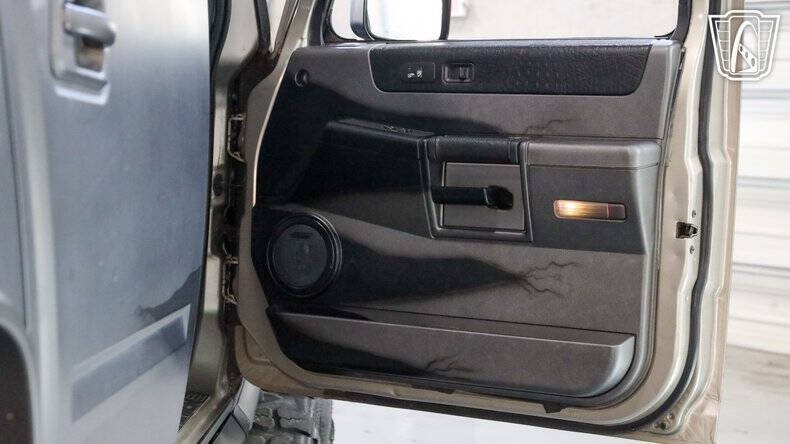2003 HUMMER H2