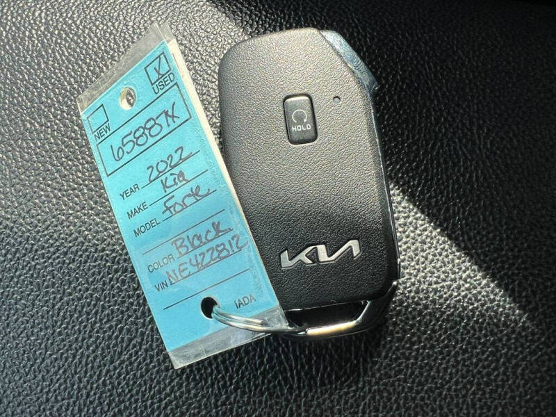 2022 Kia Forte GT Line